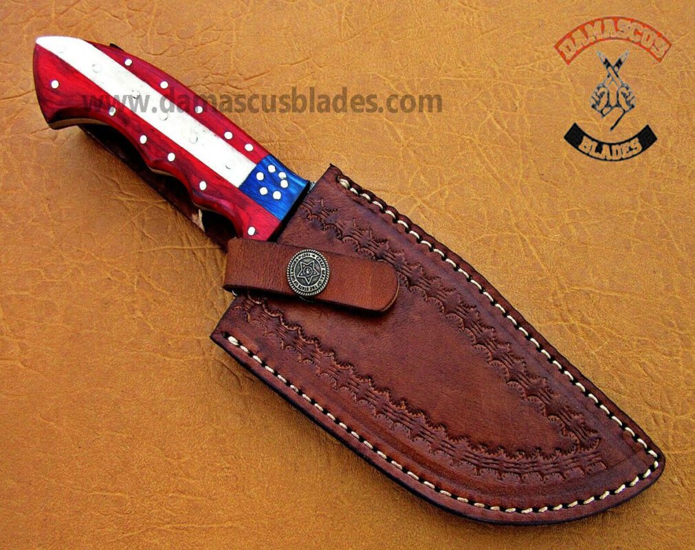 gut hook skinning knife with leather sheath Damascus Steel Blade