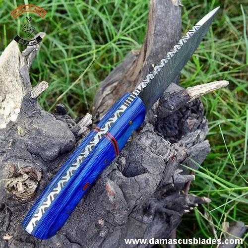 Handcrafted hunting gift knife