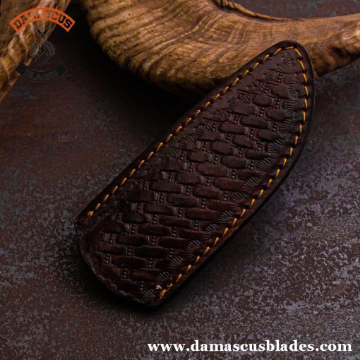 Knife with leather sheath